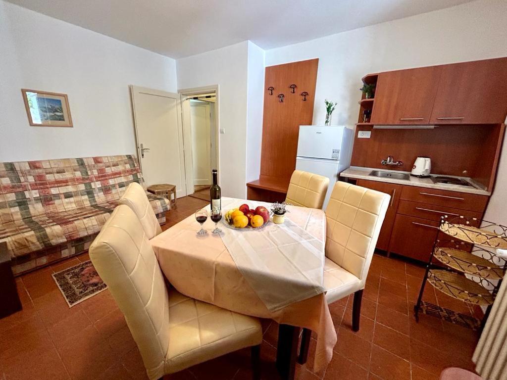 Apartmani Soljaga Petrovac Exterior photo